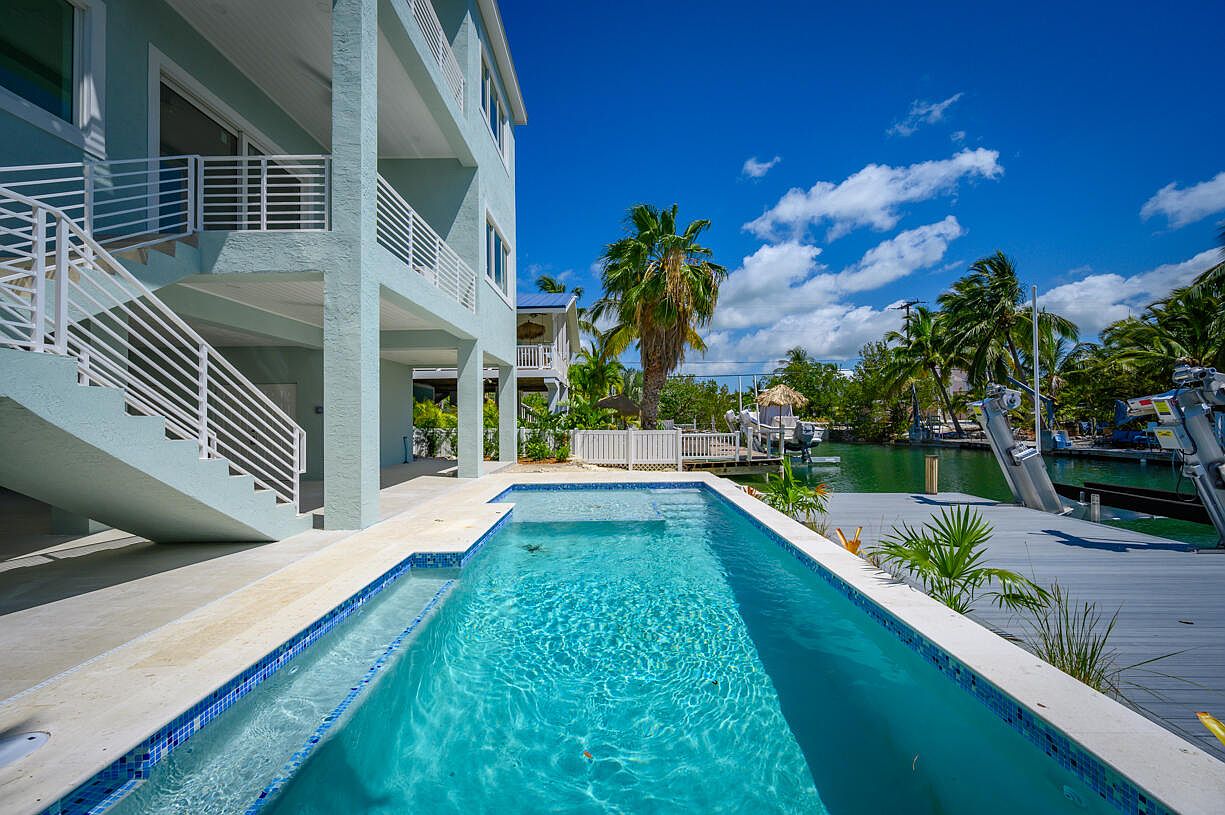 927 Gulf Drive24
