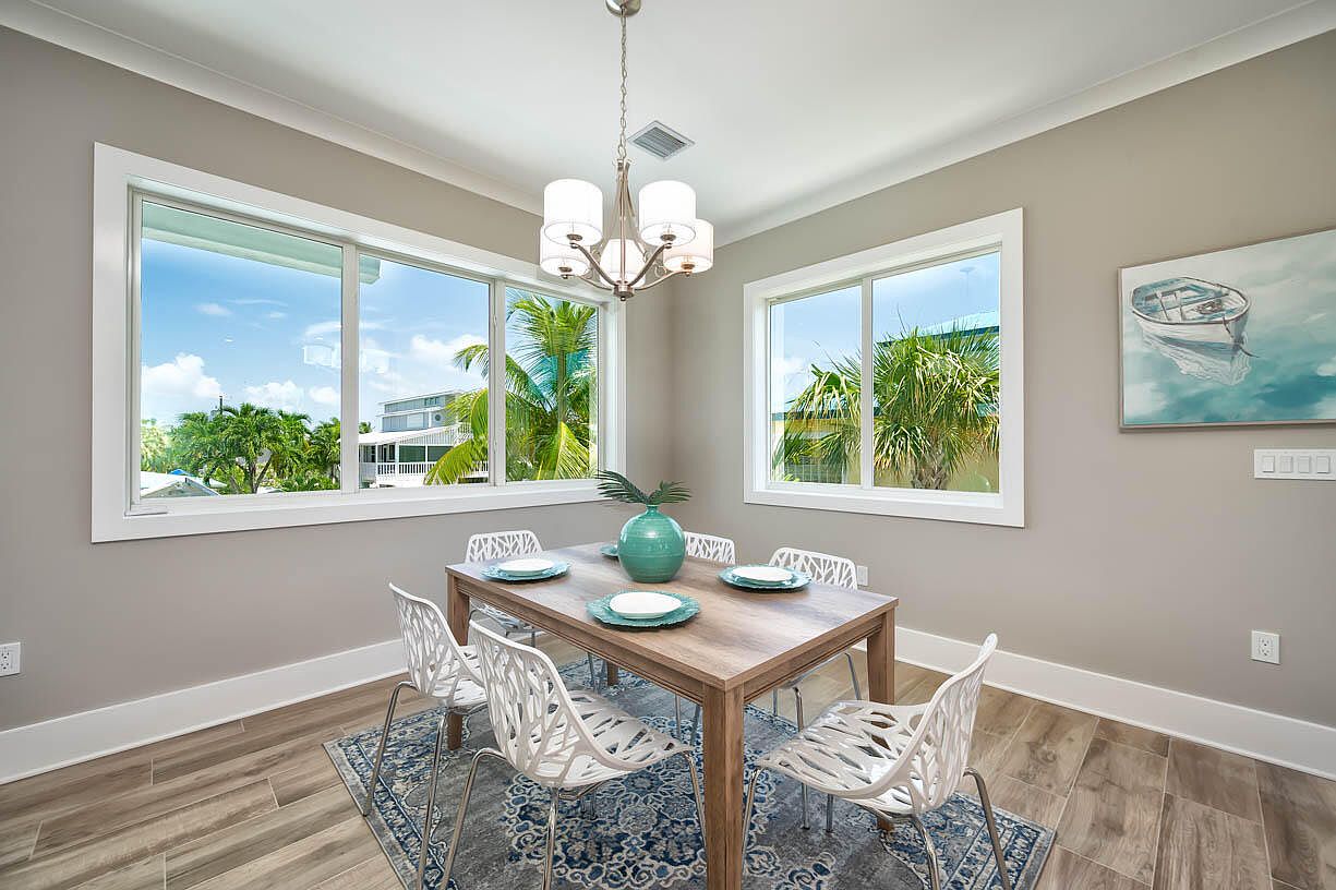 927 Gulf Drive7